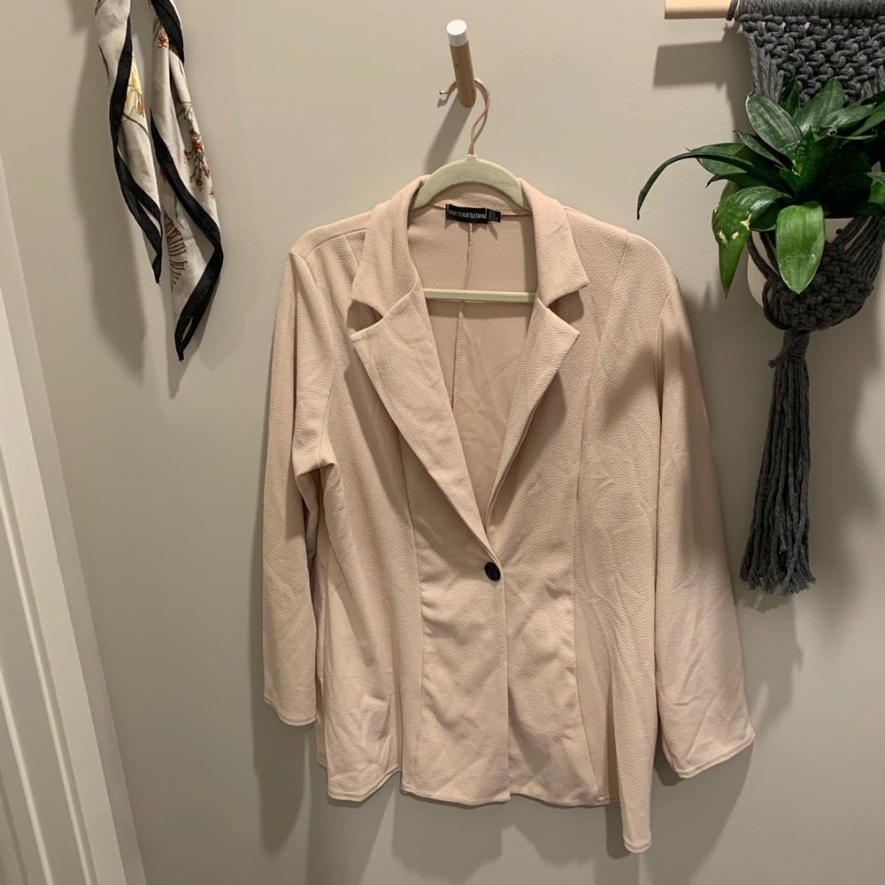 Pretty Little Thing Cream Blazer